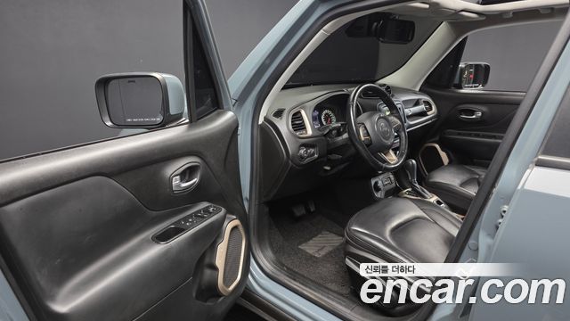 Jeep Renegade 2.0 Diesel Longitude AWD 2017 — фото 10