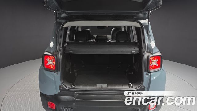 Jeep Renegade 2.0 Diesel Longitude AWD 2017 — фото 20