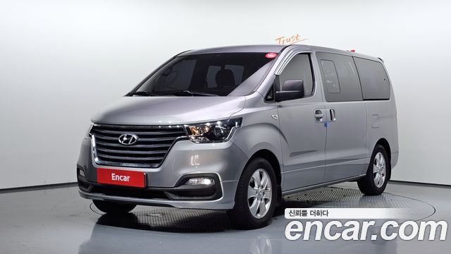 Hyundai Grand Starex Wagon 12-Seater Modern 2019 — фото 1