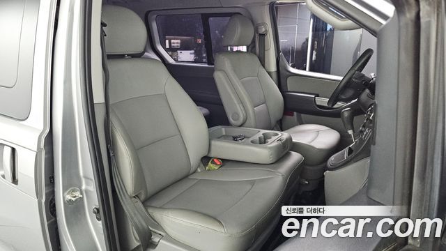 Hyundai Grand Starex Wagon 12-Seater Modern 2019 — фото 10