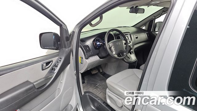 Hyundai Grand Starex Wagon 12-Seater Modern 2019 — фото 11