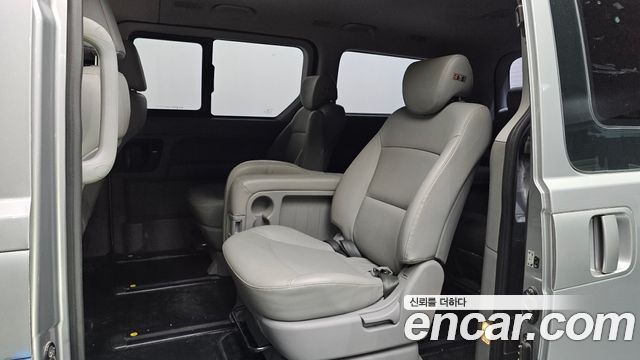 Hyundai Grand Starex Wagon 12-Seater Modern 2019 — фото 12