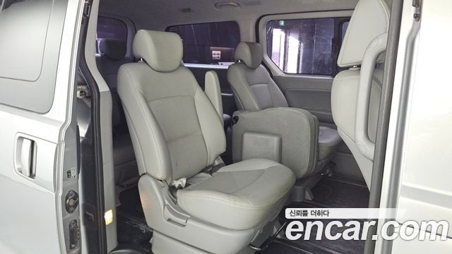 Hyundai Grand Starex Wagon 12-Seater Modern 2019 — фото 13
