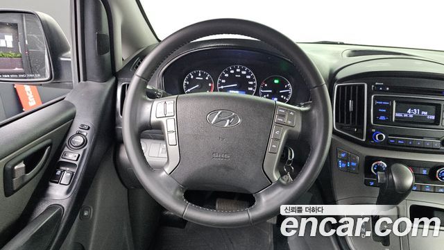 Hyundai Grand Starex Wagon 12-Seater Modern 2019 — фото 16