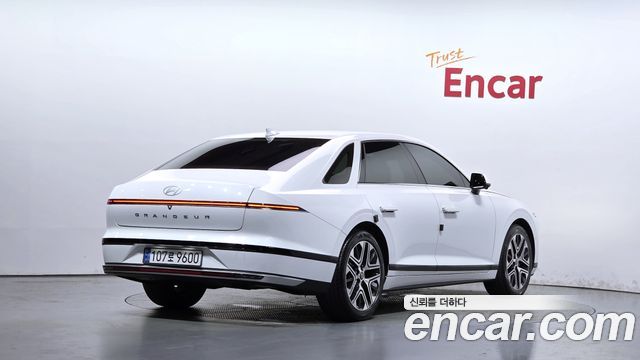 Hyundai Grandeur Hybrid (GN7) Exclusive 2023 — фото 2