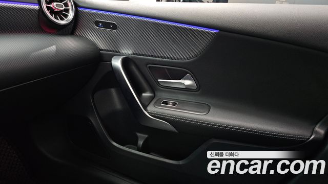 Mercedes-Benz A-Class (W177) A220 Sedan 2021 — фото 16
