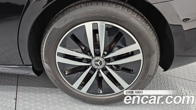 Mercedes-Benz A-Class (W177) A220 Sedan 2021 — фото 21