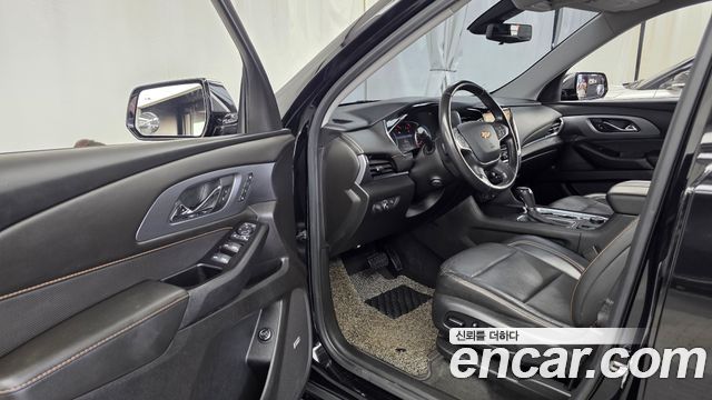 Chevrolet Traverse 3.6 AWD Premier 2020 — фото 10