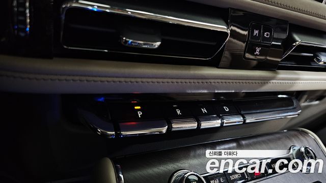Lincoln Aviator (II) 3.0 Reserve  AWD 2021 — фото 9