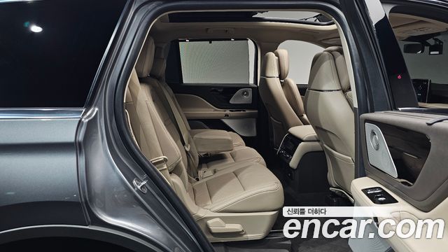 Lincoln Aviator (II) 3.0 Reserve  AWD 2021 — фото 12