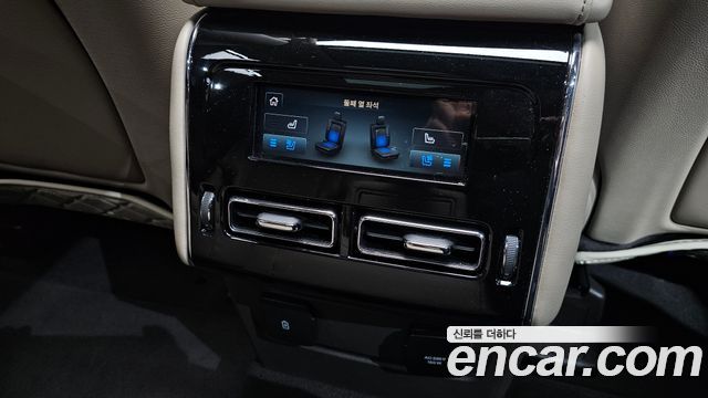 Lincoln Aviator (II) 3.0 Reserve  AWD 2021 — фото 19