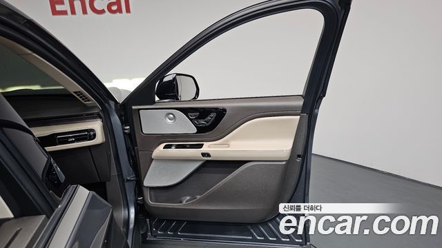 Lincoln Aviator (II) 3.0 Reserve  AWD 2021 — фото 24