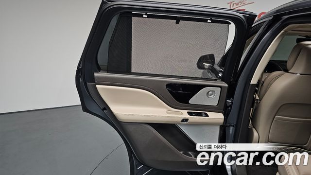 Lincoln Aviator (II) 3.0 Reserve  AWD 2021 — фото 25