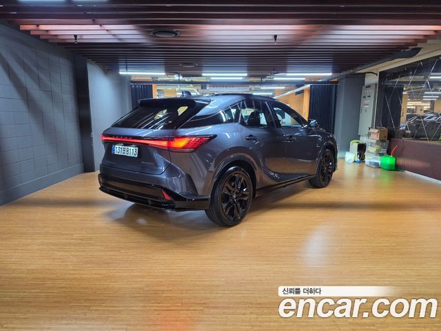 Lexus RX500h (V) F-Sport 2025 — фото 2