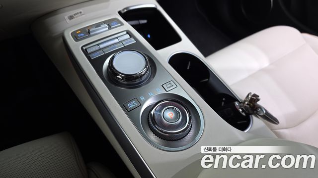 Genesis Electrified (GV70) e-AWD 2024 — фото 9