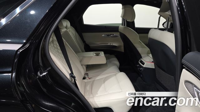 Genesis Electrified (GV70) e-AWD 2024 — фото 12