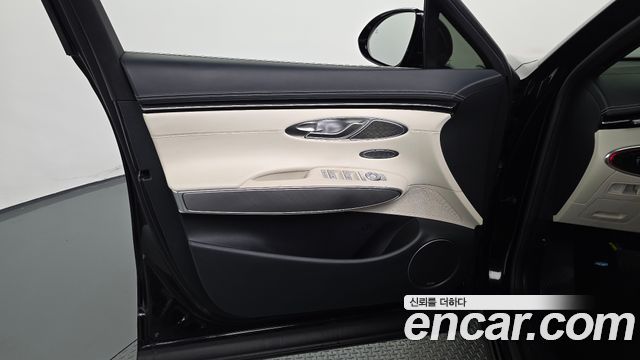 Genesis Electrified (GV70) e-AWD 2024 — фото 24