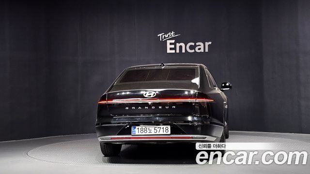 Hyundai Grandeur (GN7) 2,5 Gasoline 2WD Premium 2023 — фото 4