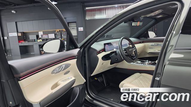 Genesis GV70 3.5T Gasoline AWD 2025 — фото 10