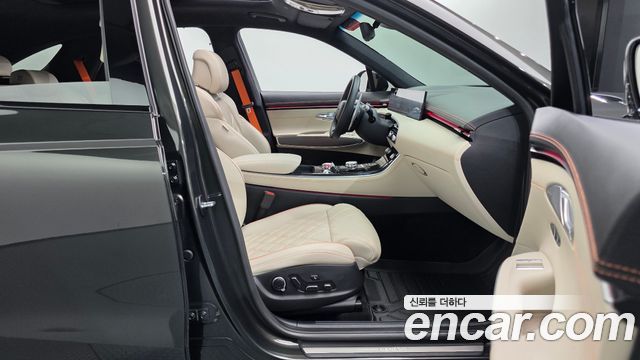 Genesis GV70 3.5T Gasoline AWD 2025 — фото 26