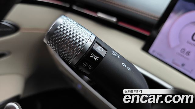 Genesis GV70 3.5T Gasoline AWD 2025 — фото 28