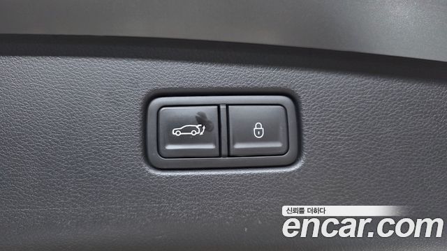 Genesis GV70 3.5T Gasoline AWD 2025 — фото 35