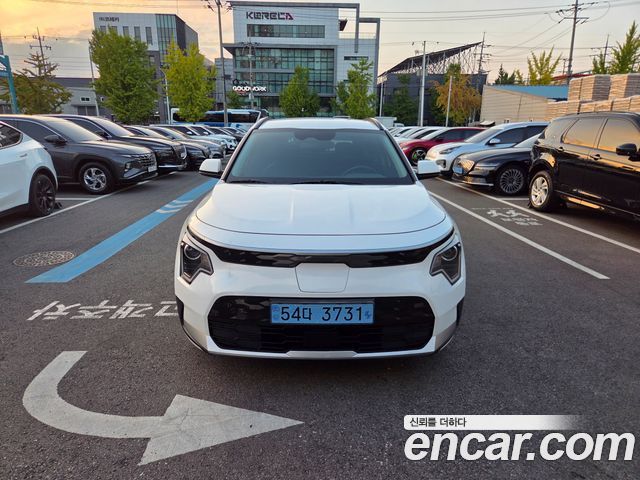 Kia Niro EV Air 2023 — фото 1