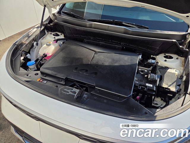Kia Niro EV Air 2023 — фото 6