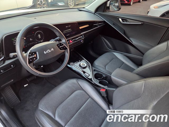 Kia Niro EV Air 2023 — фото 10