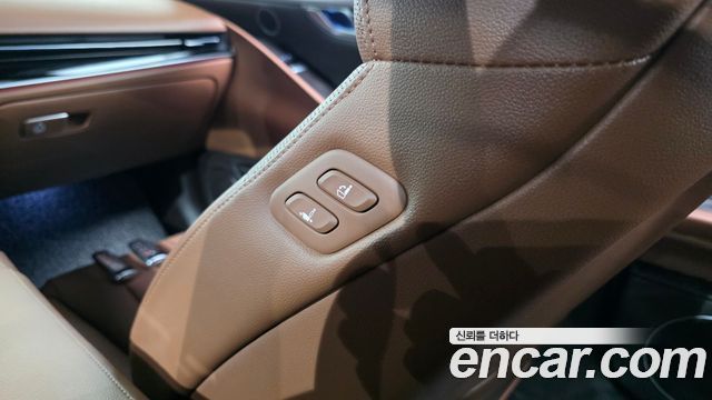 Genesis G80 (RG3) Gasoline 2.5 Turbo AWD 2024 — фото 29