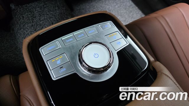 Genesis G80 (RG3) Gasoline 2.5 Turbo AWD 2024 — фото 30