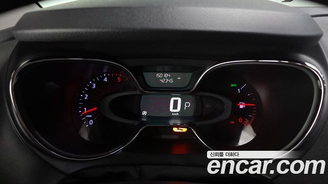 Renault Korea QM3 RE Signature 2017 — фото 8