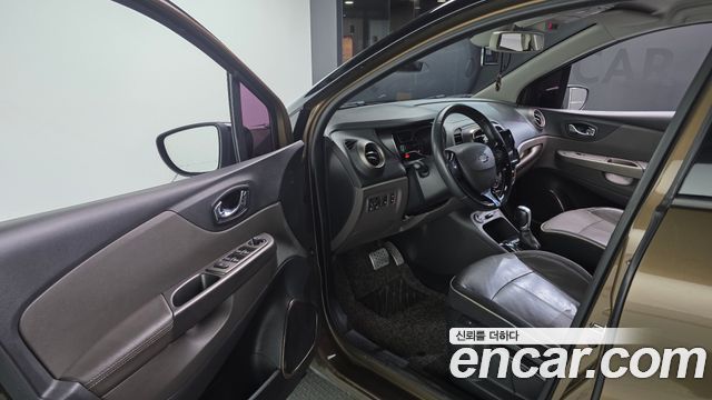 Renault Korea QM3 RE Signature 2017 — фото 10