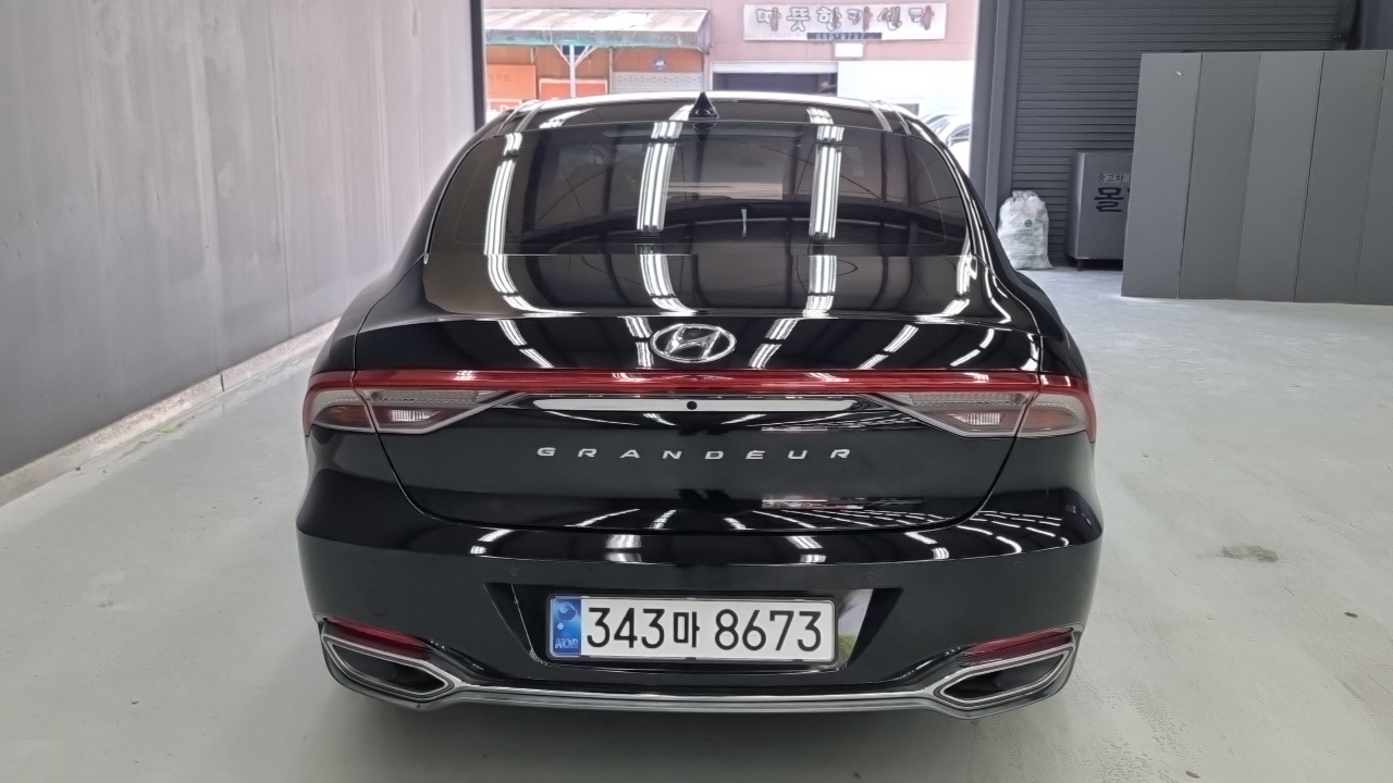 Hyundai Grandeur (IG) 2.5 Le Blanc 2023 — фото 4