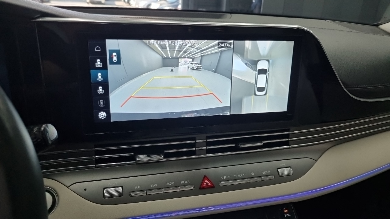 Hyundai Grandeur (IG) 2.5 Le Blanc 2023 — фото 17