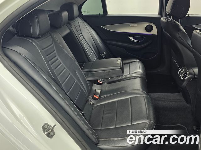 Mercedes-Benz E-Class (W213) E200 Avantgarde 2017 — фото 16