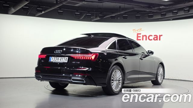 Audi A6 (C8) 45 TFSI Premium 2021 — фото 2