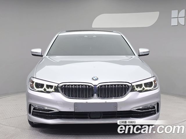 BMW 5 Series (G30) 520i Luxury 2019 — фото 3