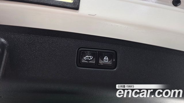 Genesis GV70 2.5T Gasoline 2WD 2021 — фото 32