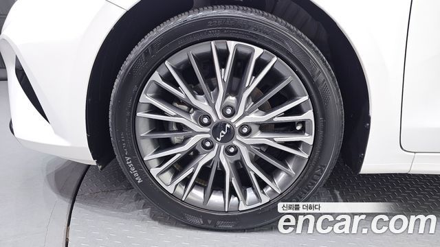 Kia K3 (II) 1.6 Prestige 2024 — фото 5