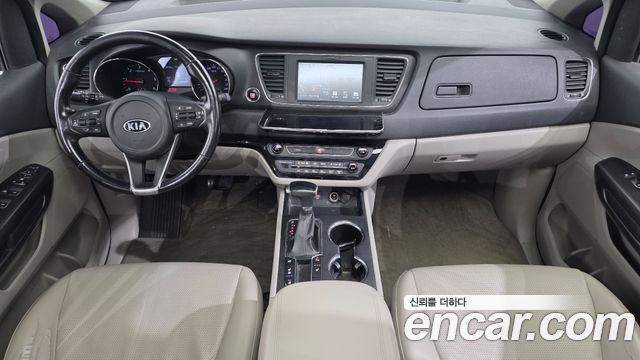 Kia Carnival 9-Seater Luxury 2019 — фото 7