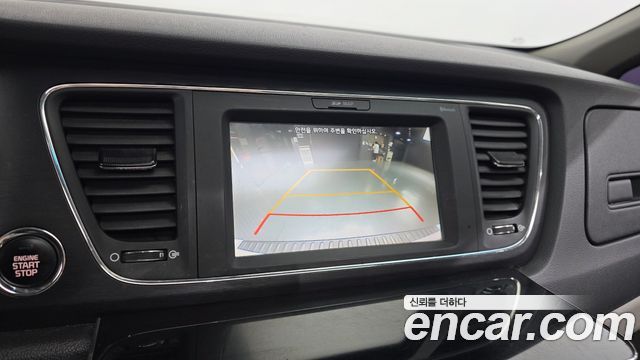 Kia Carnival 9-Seater Luxury 2019 — фото 15