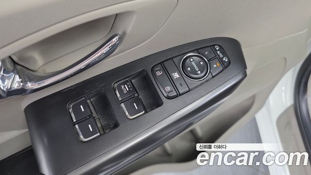 Kia Carnival 9-Seater Luxury 2019 — фото 29