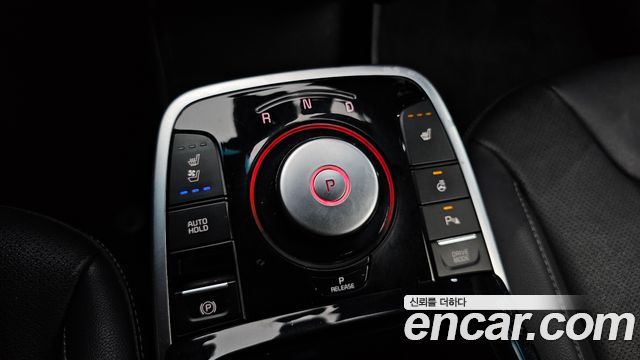 Kia Niro Plus Air 2023 — фото 9