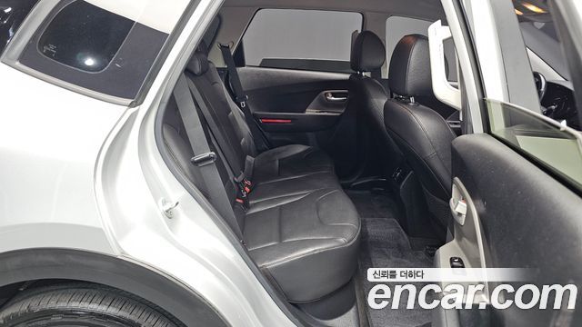 Kia Niro Plus Air 2023 — фото 11