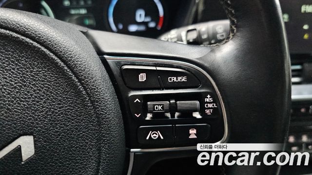 Kia Niro Plus Air 2023 — фото 17