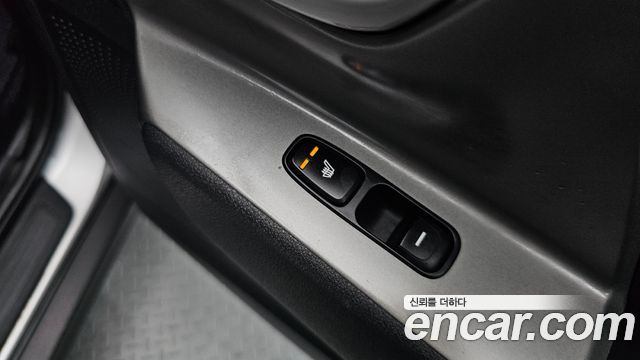 Kia Niro Plus Air 2023 — фото 18
