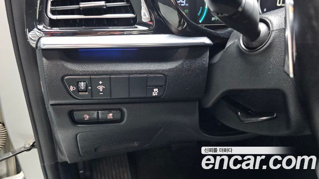 Kia Niro Plus Air 2023 — фото 28