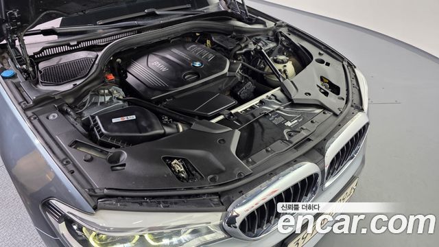 BMW 5 Series (G30) 520d xDrive M Sport Package 2017 — фото 6