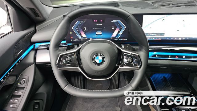 BMW 5 Series (G60) 523d xDrive 2024 — фото 13